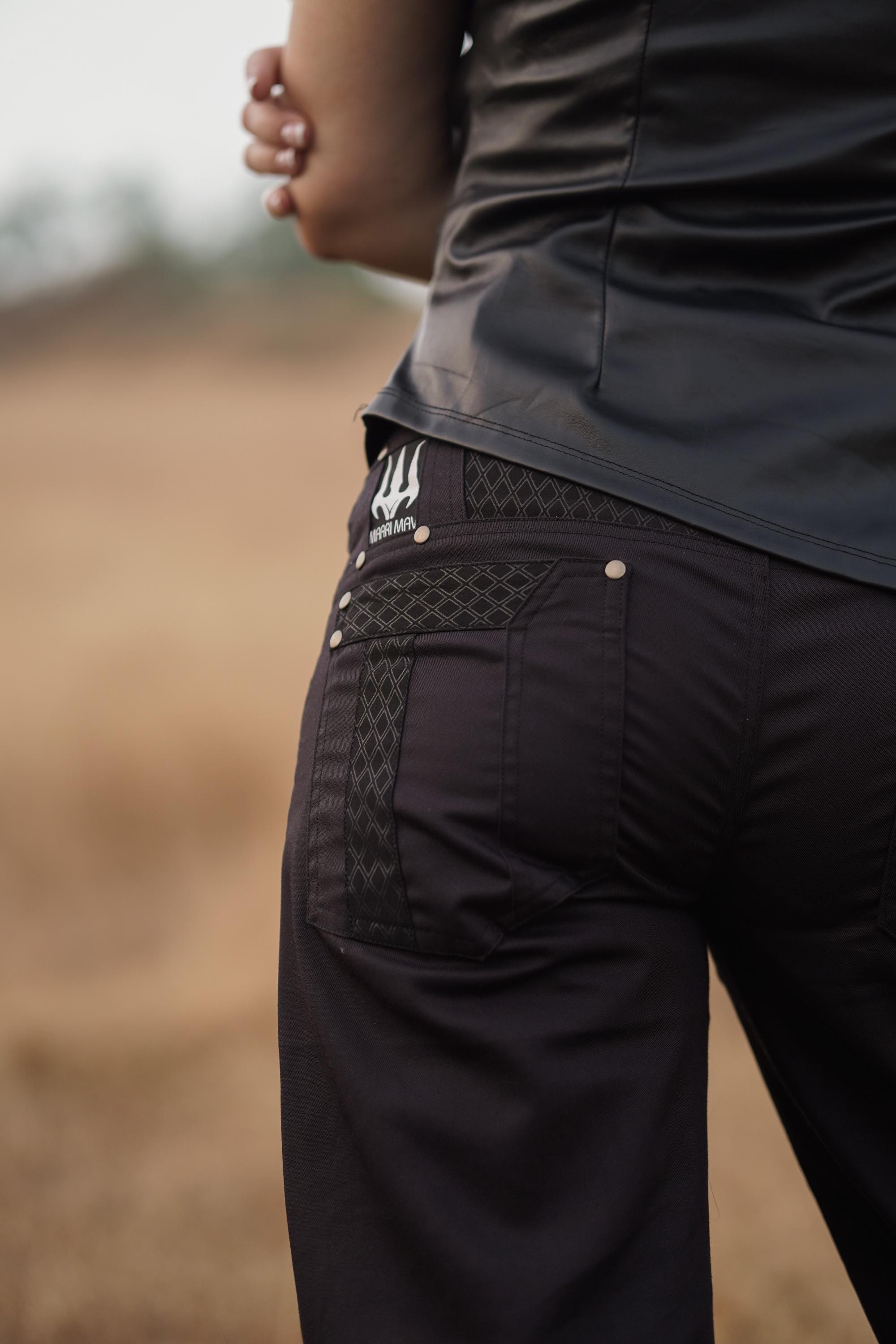 Women's Baggy Cargo Pants — view 7