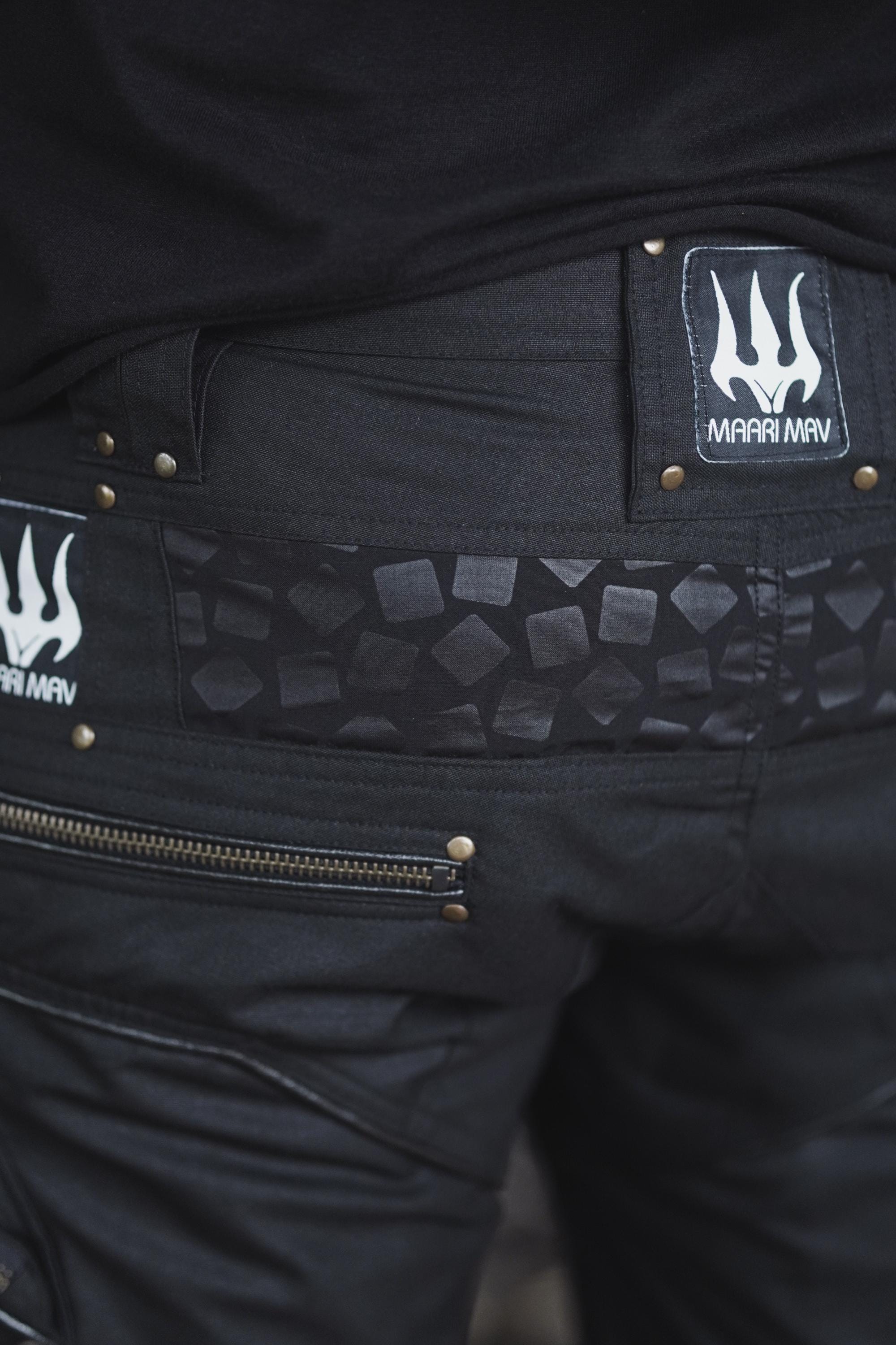 Men’s Black Heavy Cotton Twill 3/4 Cargo Pants — view 6